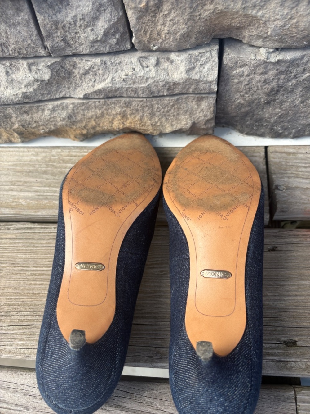Vionic Josie kitten heel, denim 9.5 M - Picture 4 of 7